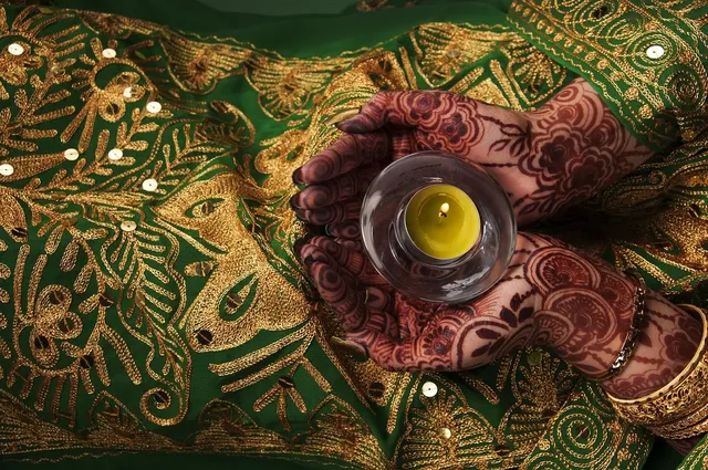 modern royal front hand mehndi design 1