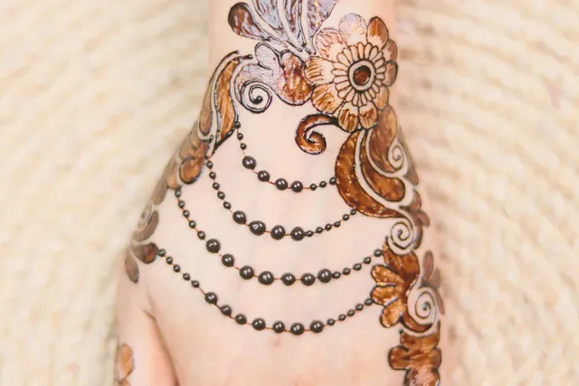 mehndi designs simple wedding