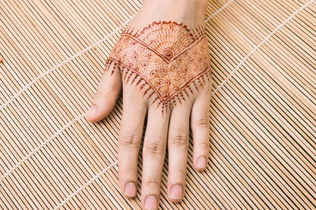 arabic mehndi design 2022 front hand