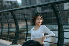 sad-girl-alone1