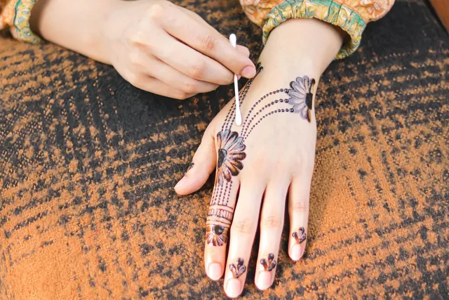 royal front hand mehndi design back side 1