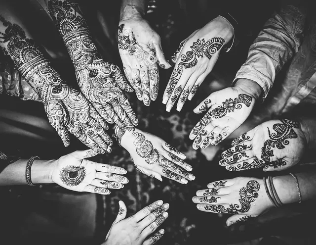 mehndi designs new back hand
