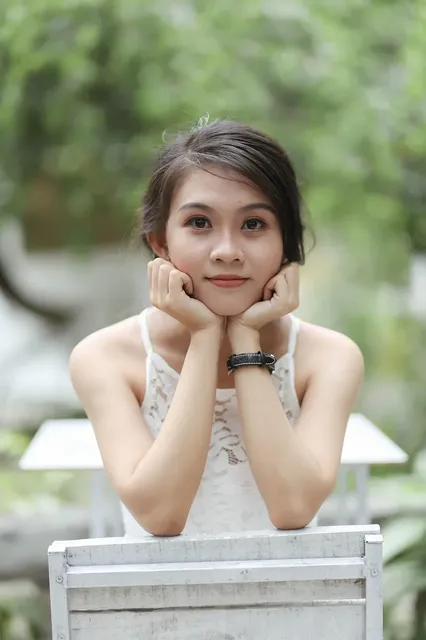 sad dp of girl