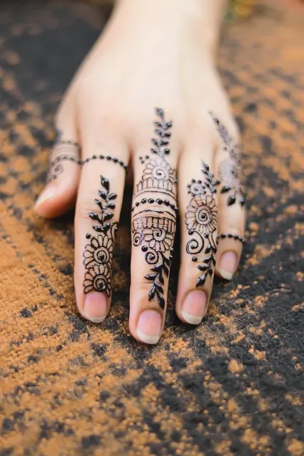 full back hand mehndi design