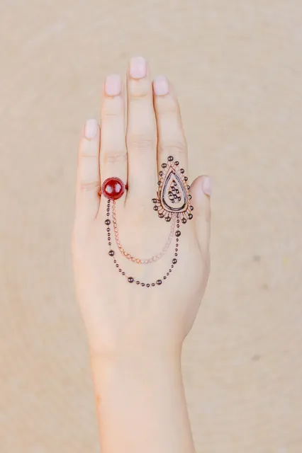 Royal back hand mehndi design4