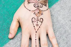 Little-Hand-Tattoo-Ideas04