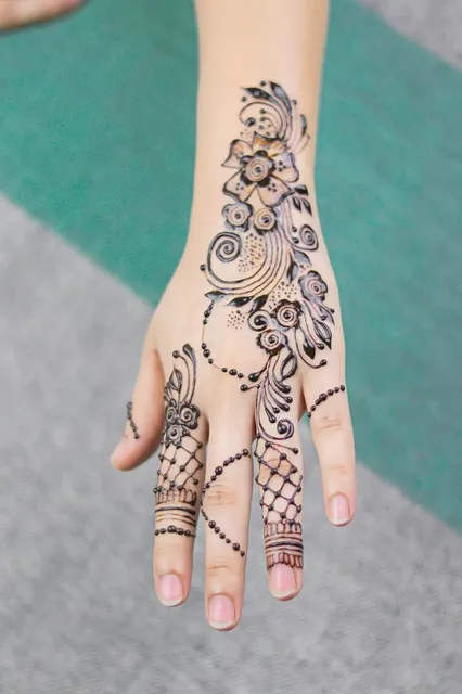 stylish school competition royal front hand mehndi design