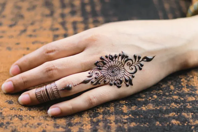 mehndi designs for wedding