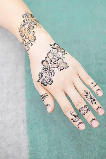 arabic mehndi designs dubai