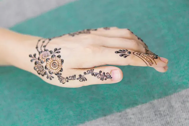 full front hand mehndi designs