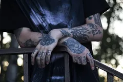 Little-Hand-Tattoo-Ideas15