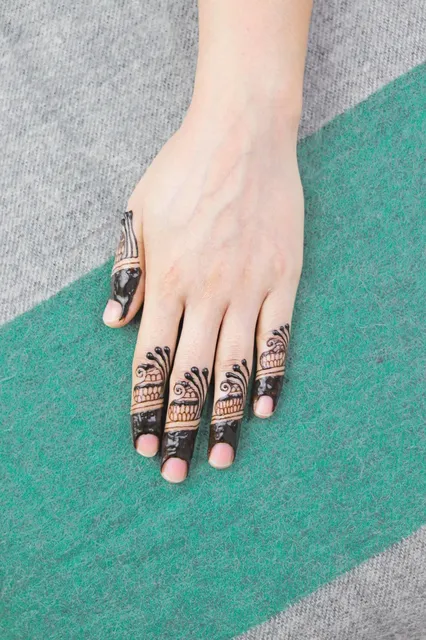 mehndi design in wedding