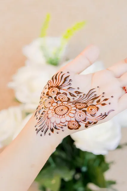 Stylish mehndi design