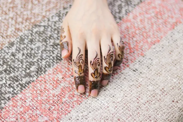 Simple Arabic Mehndi Designs09