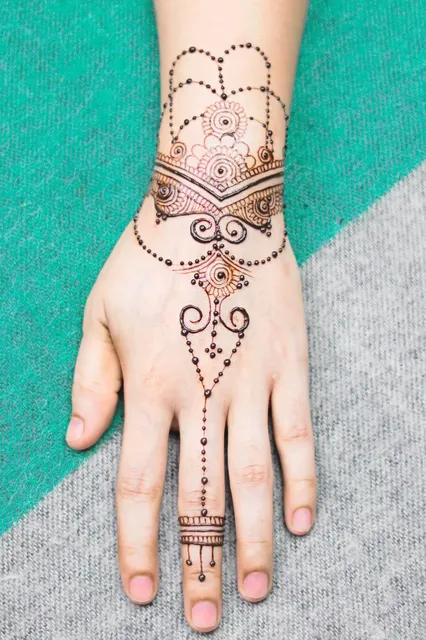 bridal mehndi designs 29
