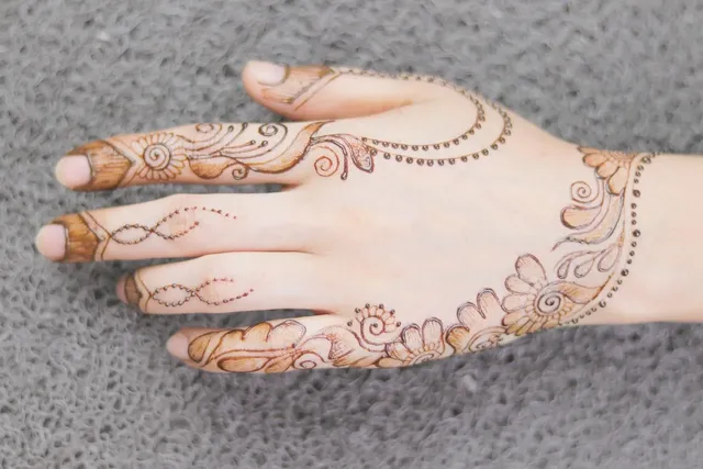 Stylish mehndi designs edited