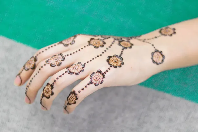punjabi royal front hand mehndi design 1