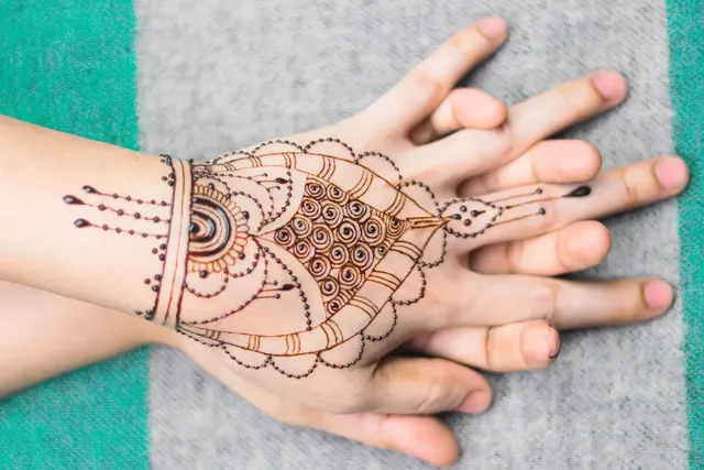 mehndi designs for wedding latest