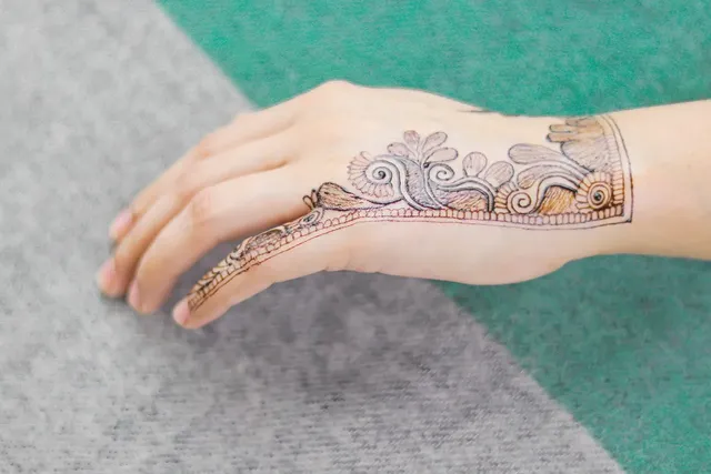 Simple Arabic Mehndi Designs14