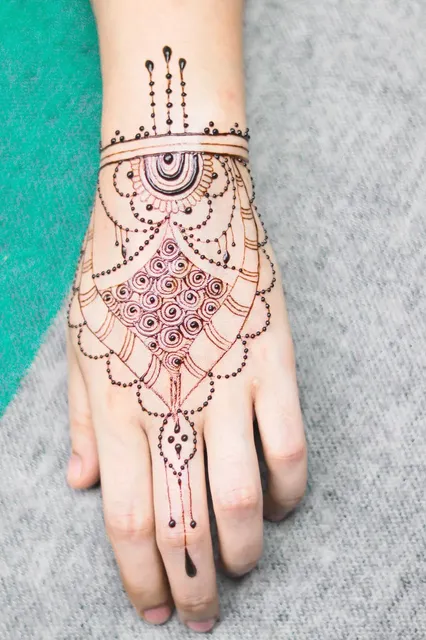 Royal back hand mehndi design3 1