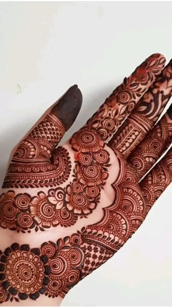Front Hand Mehndi Design Ideas 2023